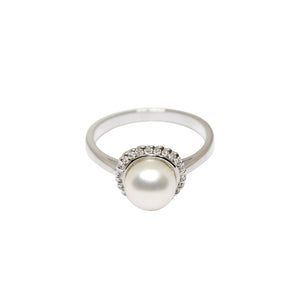 Classic Pearl Halo Ring – Gift for Mom