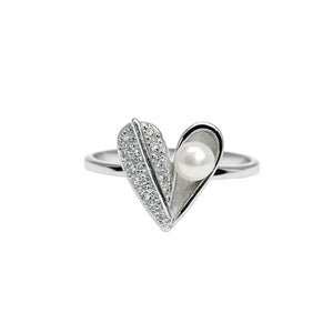 Asymmetrical Heart Pearl Ring – For Anniversary