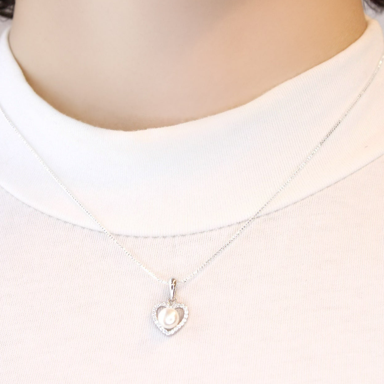 Elegancia radiante: conjunto de plata 925 con ideas de regalo de perlas y circonitas