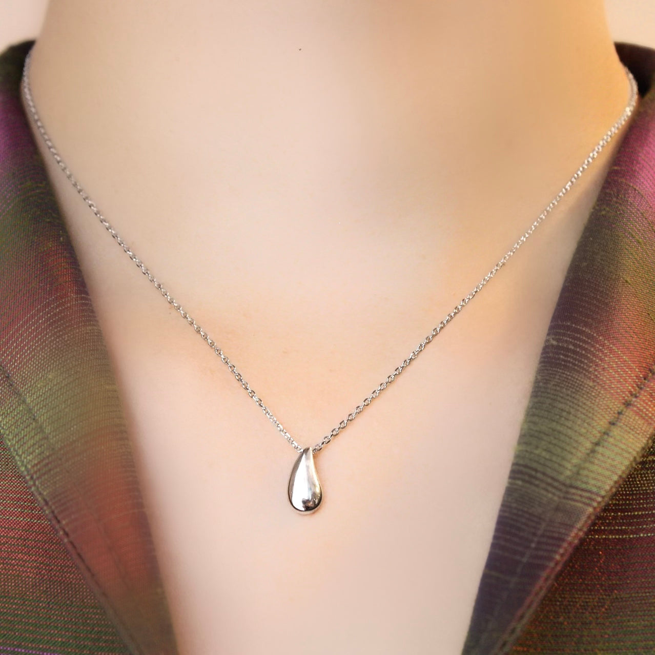 Elegance Drop Pendant Chain