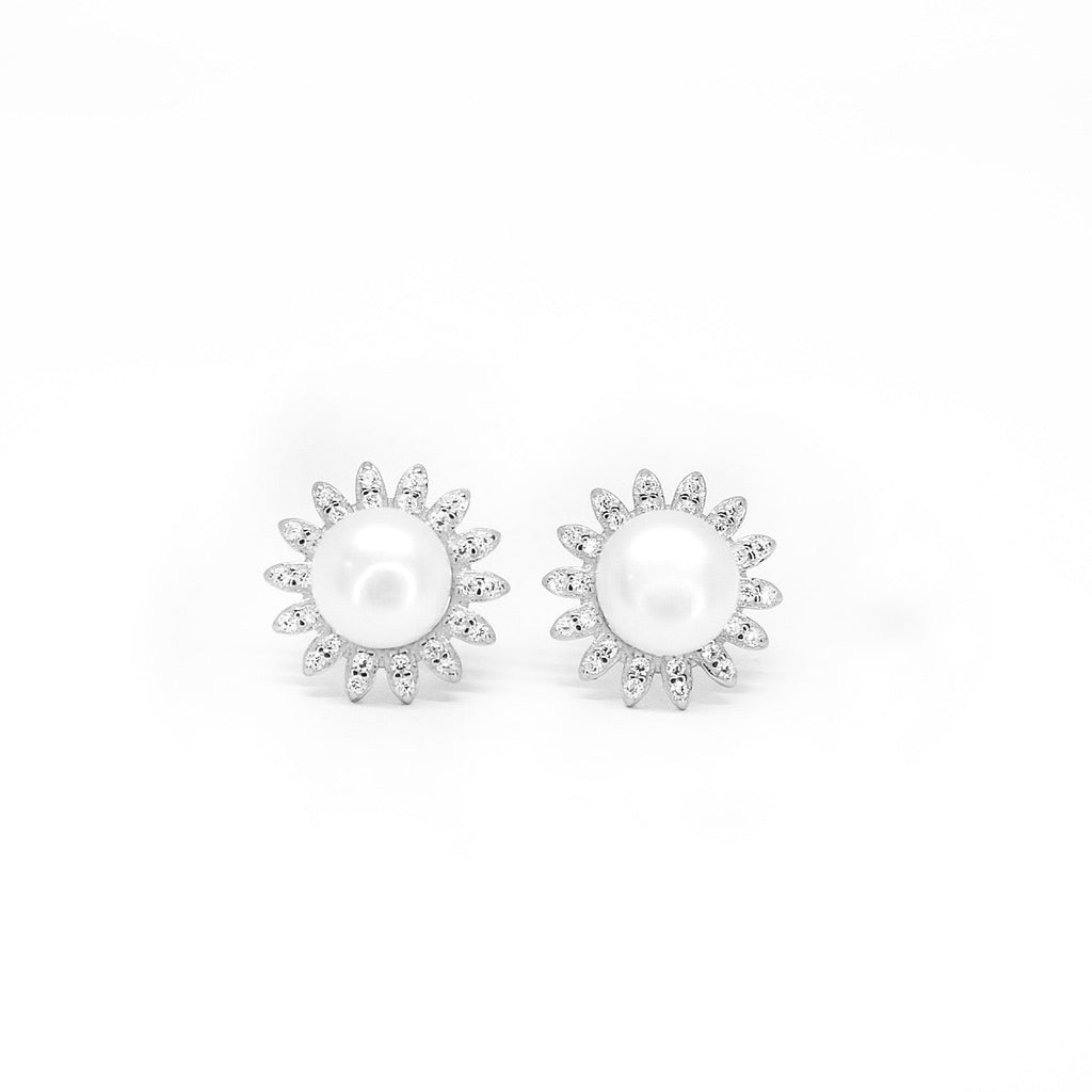 Sterling Silver Pearl Earrings: Elegant Gifts for Special Occasions