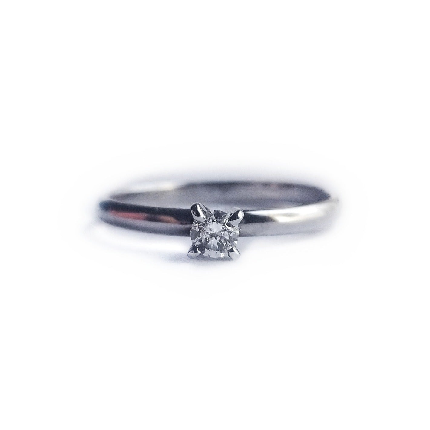 Solitaire 0.15 ct Diamond engagement ring