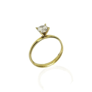 Solitaire diamond engagement ring