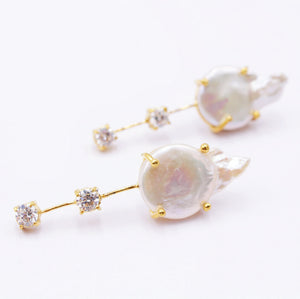 Double CZ and baroque pearl fashion earring 