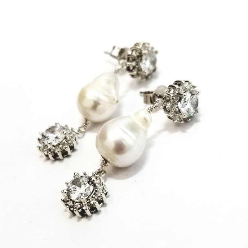 Pearl with zirconia and silver earrings 