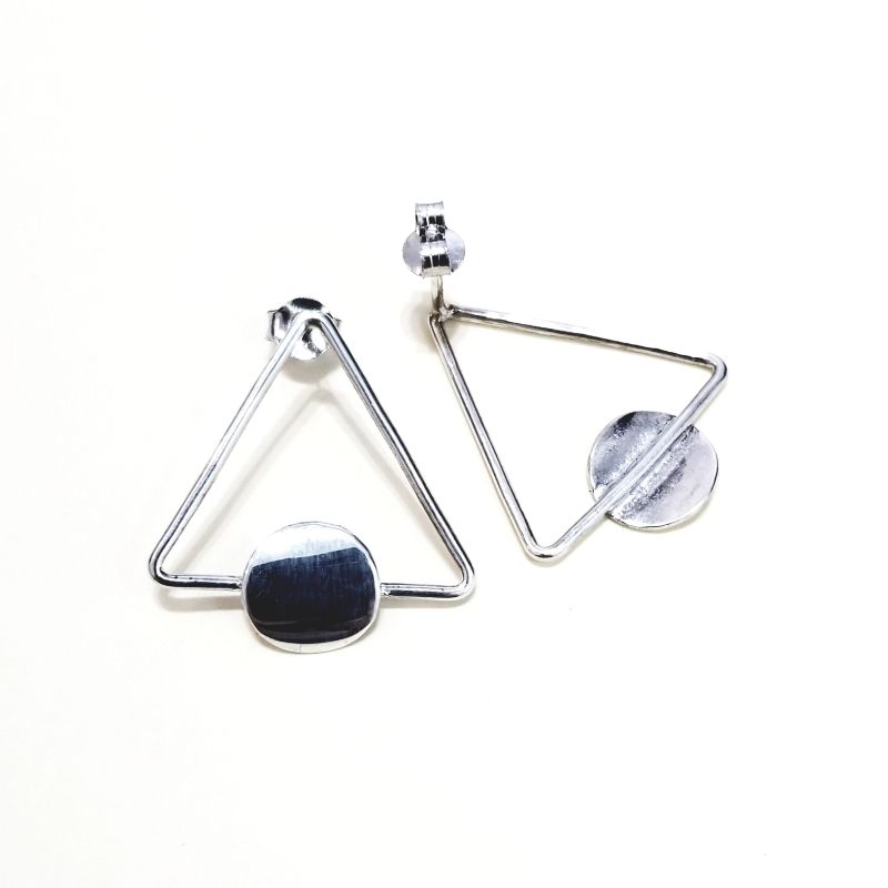 Triangular earrings