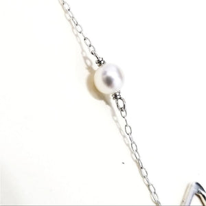 Silver chain with natural pearls